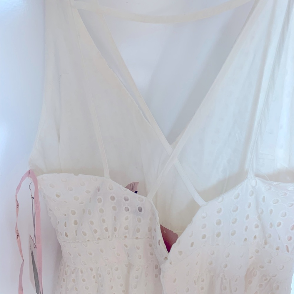 ✨ NWT ✨ White Eyelet Dress  XS - Picture 5 of 5